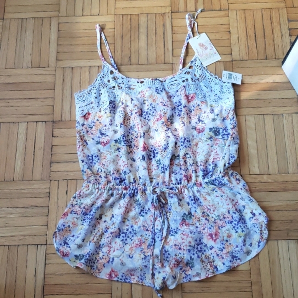 Nwt! In Bloom by Jonquil Lace Panel Romper - Picture 2 of 8